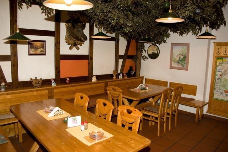 Gasthof Ludl Groß-Enzersdorf Dış mekan fotoğraf